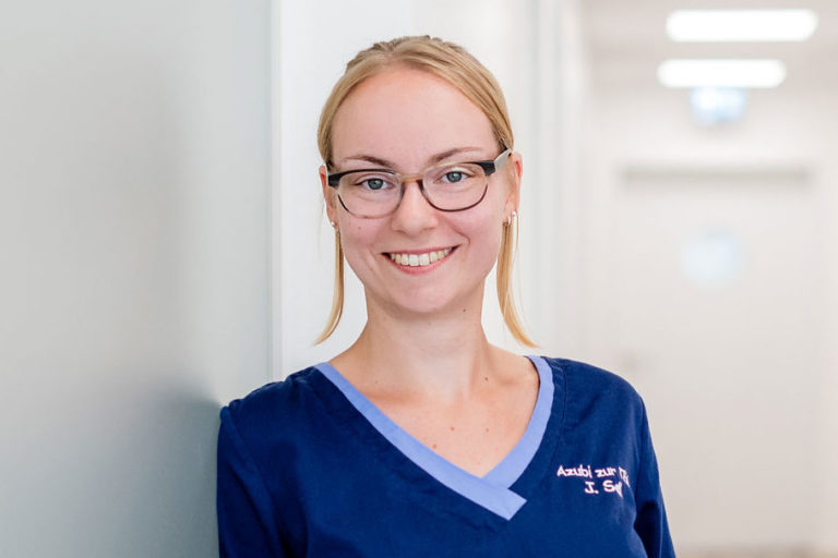 Johanna Sell TMFA Tiermedizinische Fachangestellte Fachpraxis an der Eider Tierarzt in Rendsburg und Büdelsdorf